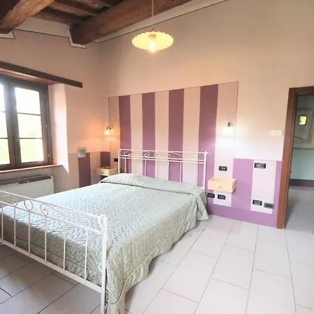Very Pretty Spoleto-poolside-sleeps-20pool, Jacuzzi, Gardens - Views 别墅 *