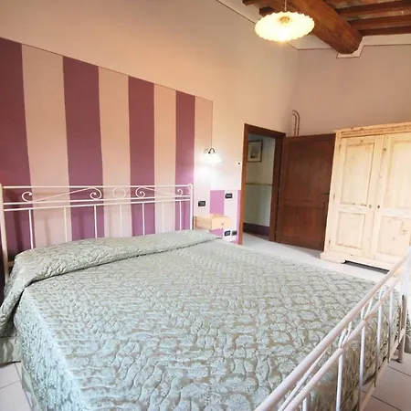 Very Pretty Spoleto-poolside-sleeps-20pool, Jacuzzi, Gardens - Views 别墅 *