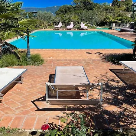 Very Pretty Spoleto-poolside-sleeps-20pool, Jacuzzi, Gardens - Views