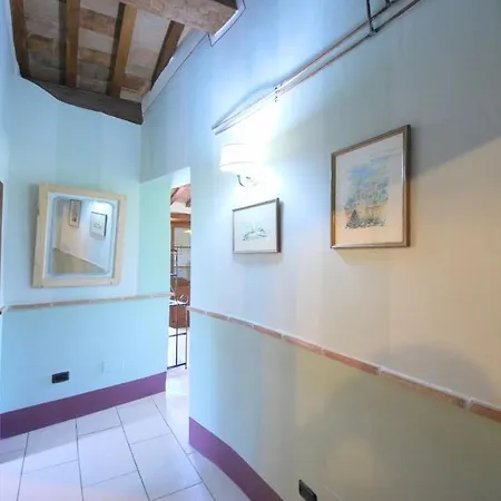 别墅 Very Pretty Spoleto-poolside-sleeps-20pool, Jacuzzi, Gardens - Views