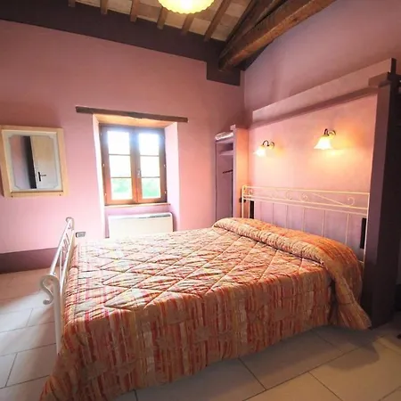 Very Pretty Spoleto-poolside-sleeps-20pool, Jacuzzi, Gardens - Views *