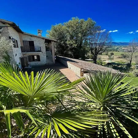 Very Pretty Spoleto-poolside-sleeps-20pool, Jacuzzi, Gardens - Views 别墅