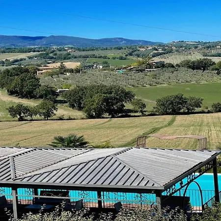 Very Pretty Spoleto-poolside-sleeps-20pool, Jacuzzi, Gardens - Views فيلة سبوليتو